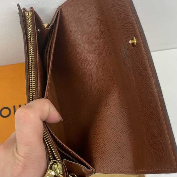 ⚡️⚡️💯AUTH Louis Vuitton Sarah wallet WOC ⚡️⚡️ - Picture 14 of 14